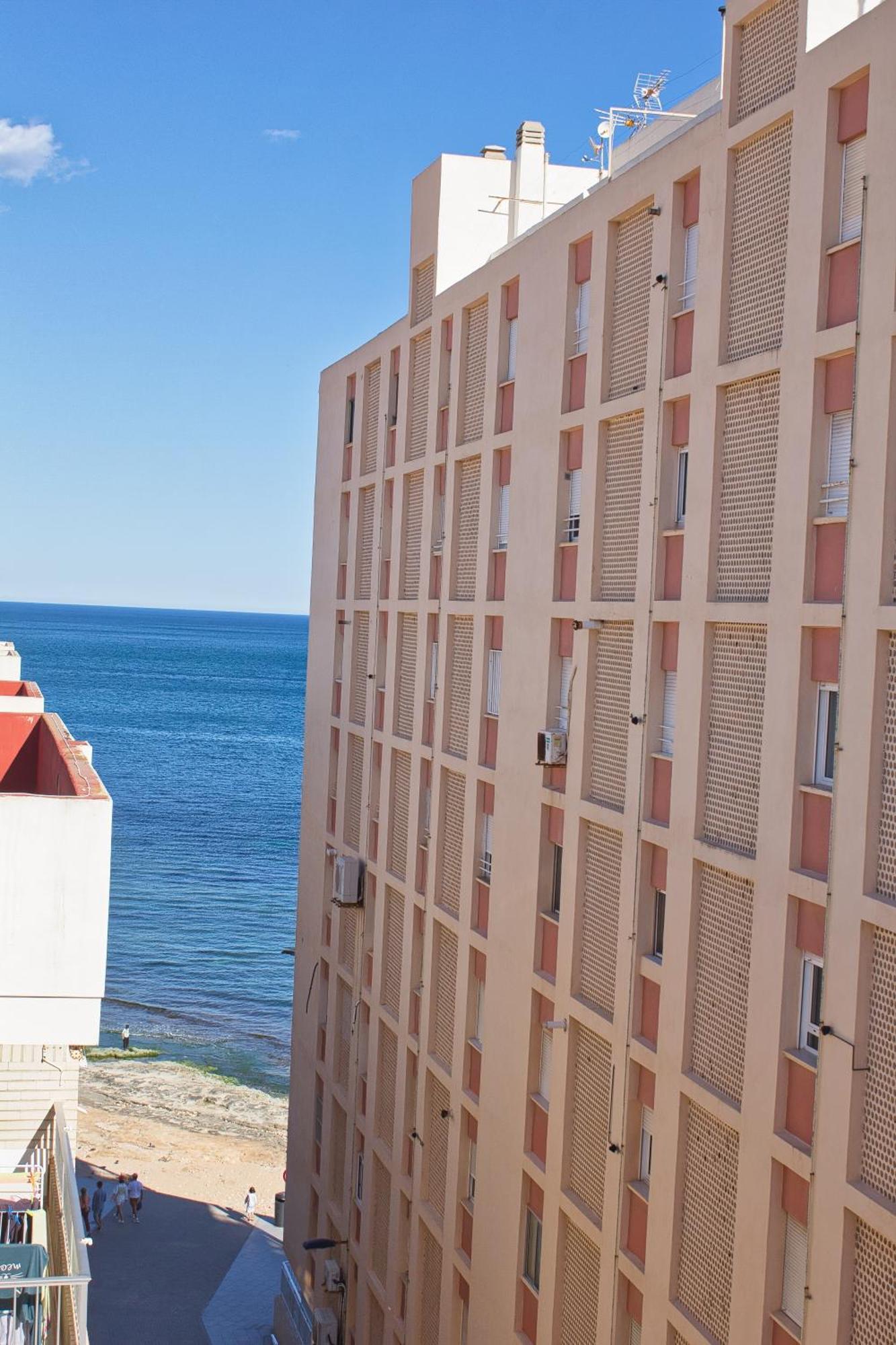 Maravilloso Vistas Al Mar, En Primera Linea Playa Torrevieja Exterior photo